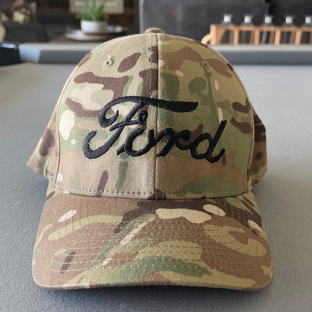 FORD camo flex fit hat